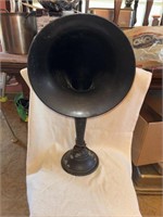 Antique speaker