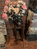 Flowers Vase & Corner Table