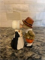 Kissing pilgrims salt and pepper shakers