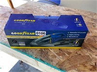 Goodyear wet/dry hand vacuum