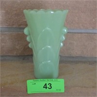 VINTAGE JADEITE VASE 5 1/4"