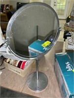 PEDESTAL STYLE MIRROR WITH STAND