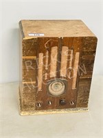 antique RCA Victor mantle radio - needs new cord