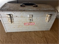 CRAFTSMAN METAL TOOL BOX