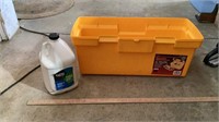Tool box, bar and chain oil