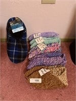 Knitted Slippers (Adult Sm to Adult Large)