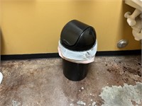 TRASH CAN