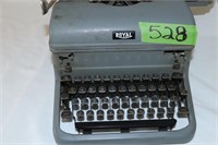 ROYAL Typewriter