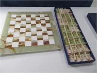 Stunning Onyx/Stone Chess 16" Complete Set