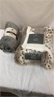 Plush Throw Blankets