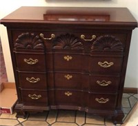 Thomasville Shell Block Front Chest 4 Drawer