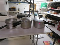 2 Pressure Cookers & Double Boiler