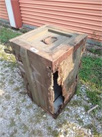 Crate (No Bottom--Has Damage)