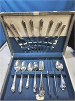 William Roger's silver plate set in fitted box