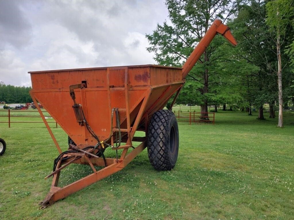 KIlbros 300BU Grain Cart