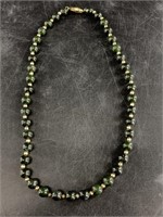 Beautiful jade and gold tone necklace with box cla