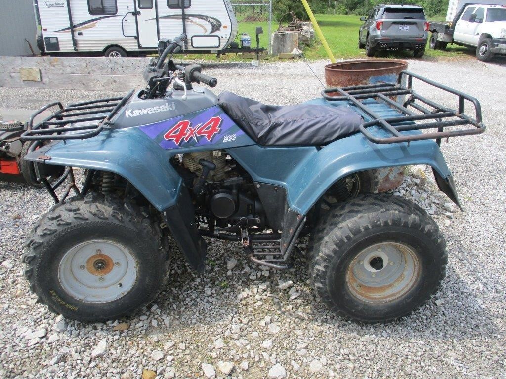 620-1998 KAWASAKI BAYOU 300 4WD-AS IS