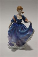 ROYAL DOULTON "ELIZABETH" HN 2465