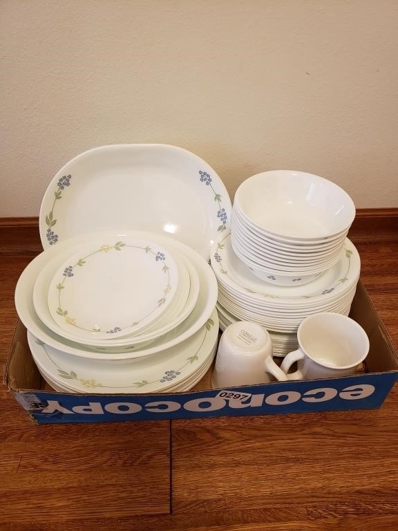 Lot of Corell Ware Dishes, Plates