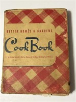 OLD Better Homes and gardens cookbook