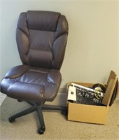OFFICE CHAIR & BOX OF COMPUTER ACCESSORIES