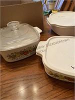 3 Corningware casserole dishes with extra bowls