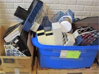 Lot of office items -