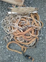 Pulley & rope lot assorted sizes