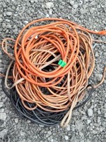 4 Assorted lengths extension cords as shown