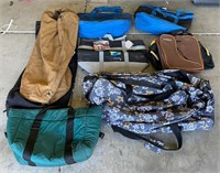 W - MIXED LOT OF DUFFEL, TOTE & CARRY BAGS (G118)