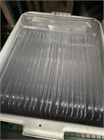 Bus tub with 30 poly 1/3 lid