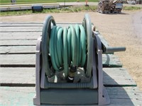 Hose reel with hose