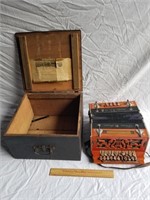 Belini Accordion w/ Wood Case