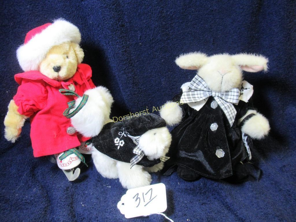 VANDERBEAR MUFFY, HOPPY, & LULU W/ (2) STANDS