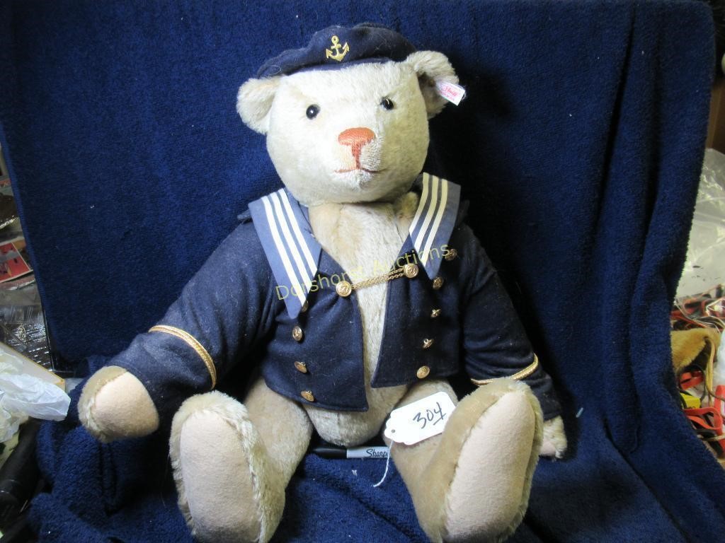STEIFF TEDDY BEAR #667954 - CERTIFICATE & BAG