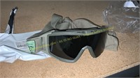 US military Goggles (DAMAGED)