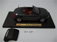 Maisto Audi TT Roadster 1/18 Scale
