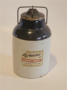 VTG RICHELIEU BRAND MINCED MEAT CROCK WITH LID AND