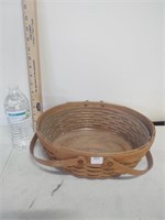 Large longaberger basket has protector no liner