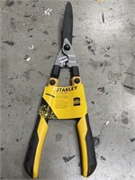 STANLEY TELESCOPE HEDGE SHEARS RETAIL $70