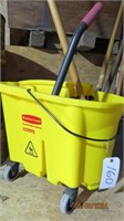 Rubbermaid Bucket And Mop