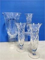 4 Glass Vases - Note Chip