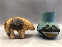 TWO VINTAGE PIECES OF NATIVE AMERICAN POTTERY.