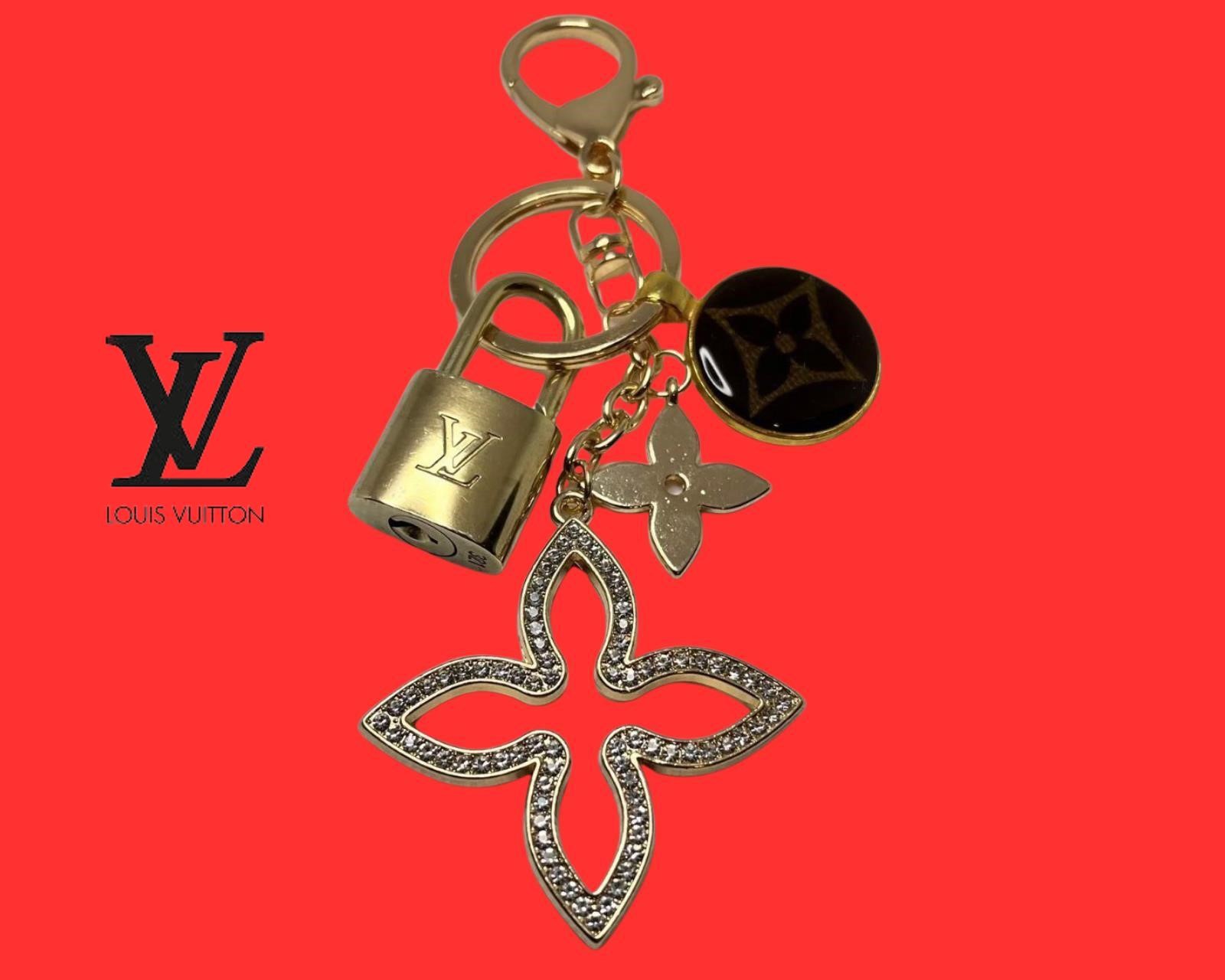 Louis Vuitton Padlock Unisex Keychain