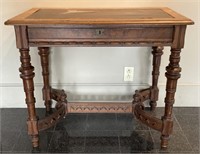 Wood Desk/Table 
Appr 35.5x21x29 in
