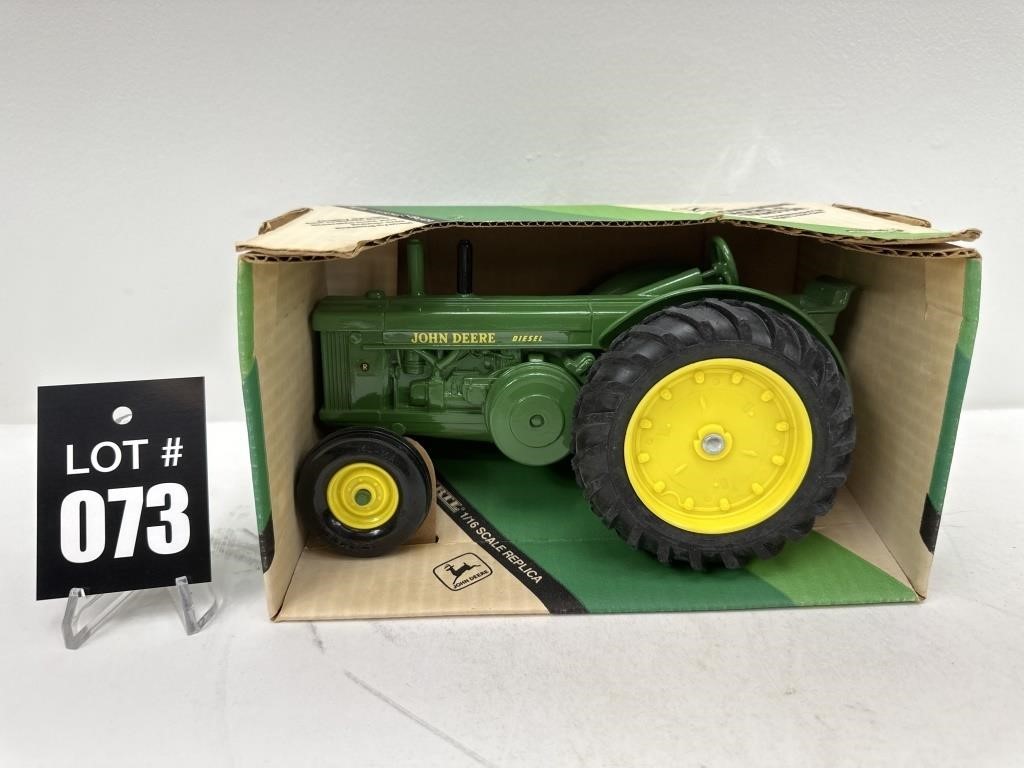 ERTL J.D. Model R Tractor 1/16