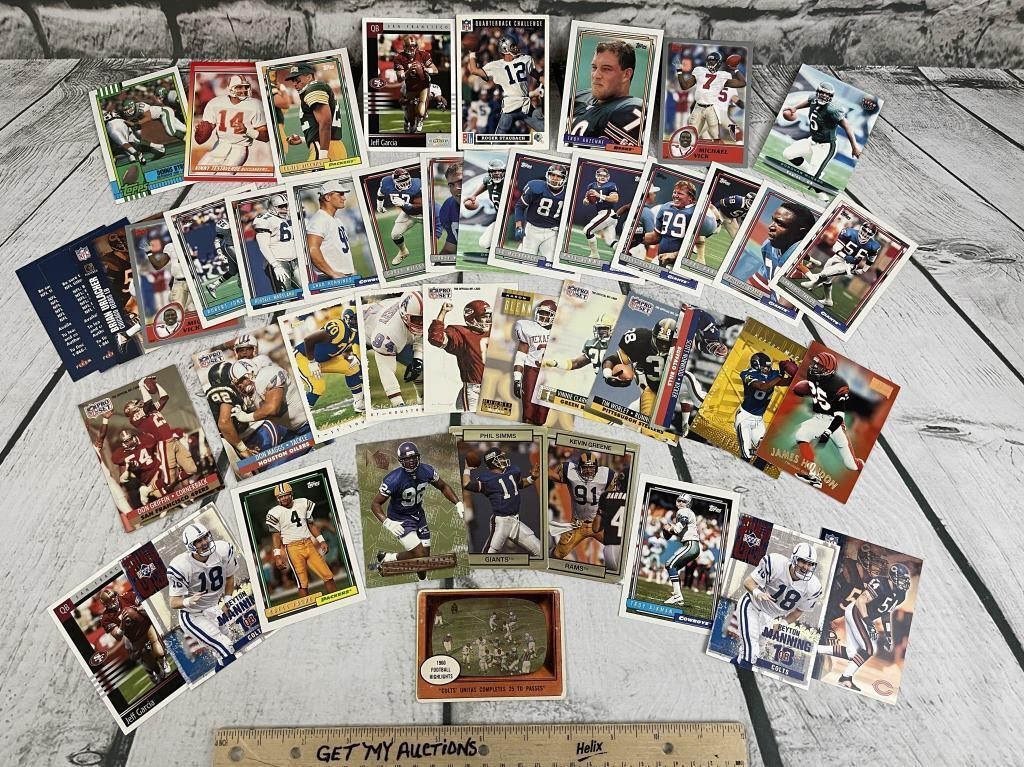 Lot of Various NFL FOOTBALL Trading Cards/