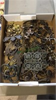 Tray lot of drawer pulls and handles, some