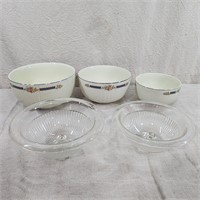 Vintage mixing bowls