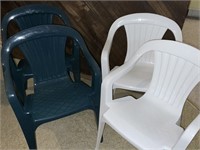 4 CHILDREN’S PLASTIC YARD CHAIRS